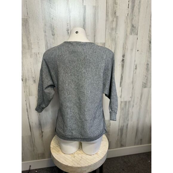 Chelsea & Theodore sweater - Picture 3 of 5